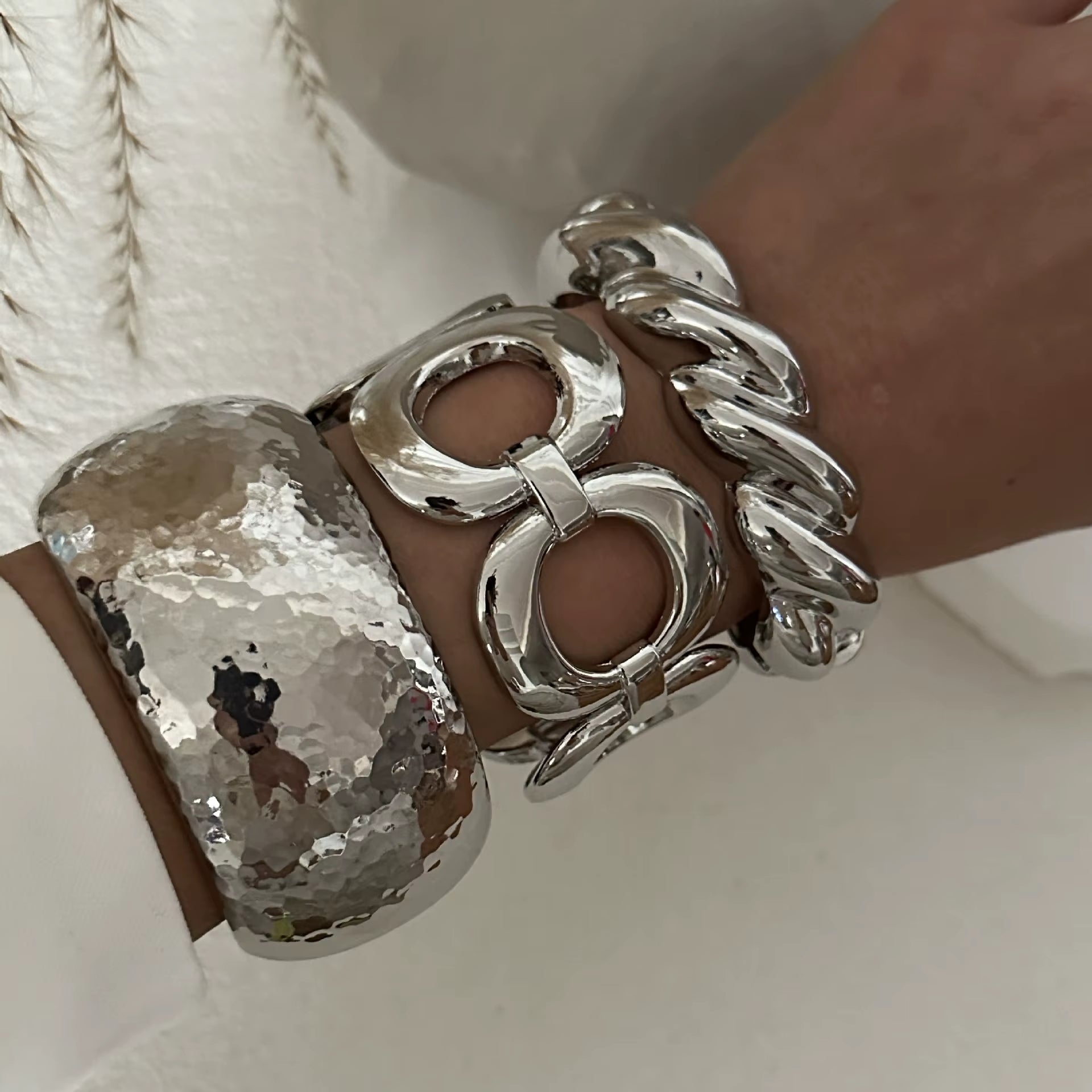 Punk Hip Hop Irregular Water Drop Cuff Wide Bangles Vintage Gold Color Geometric Spring Bangles Women Bracelets Pulseras Jewelry