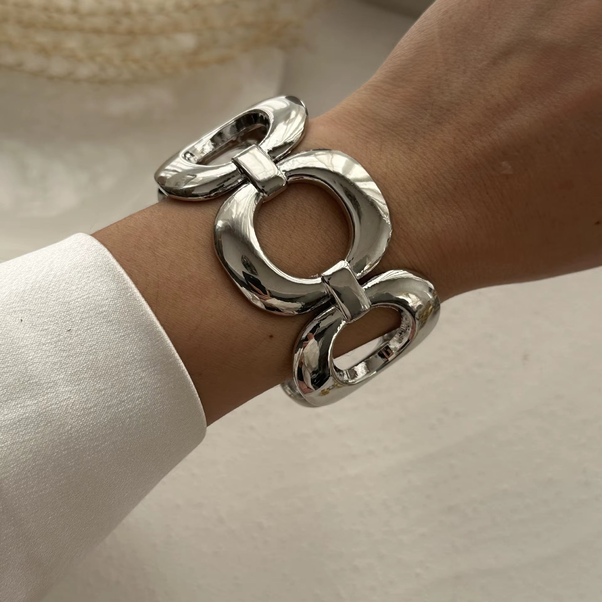 Punk Hip Hop Irregular Water Drop Cuff Wide Bangles Vintage Gold Color Geometric Spring Bangles Women Bracelets Pulseras Jewelry