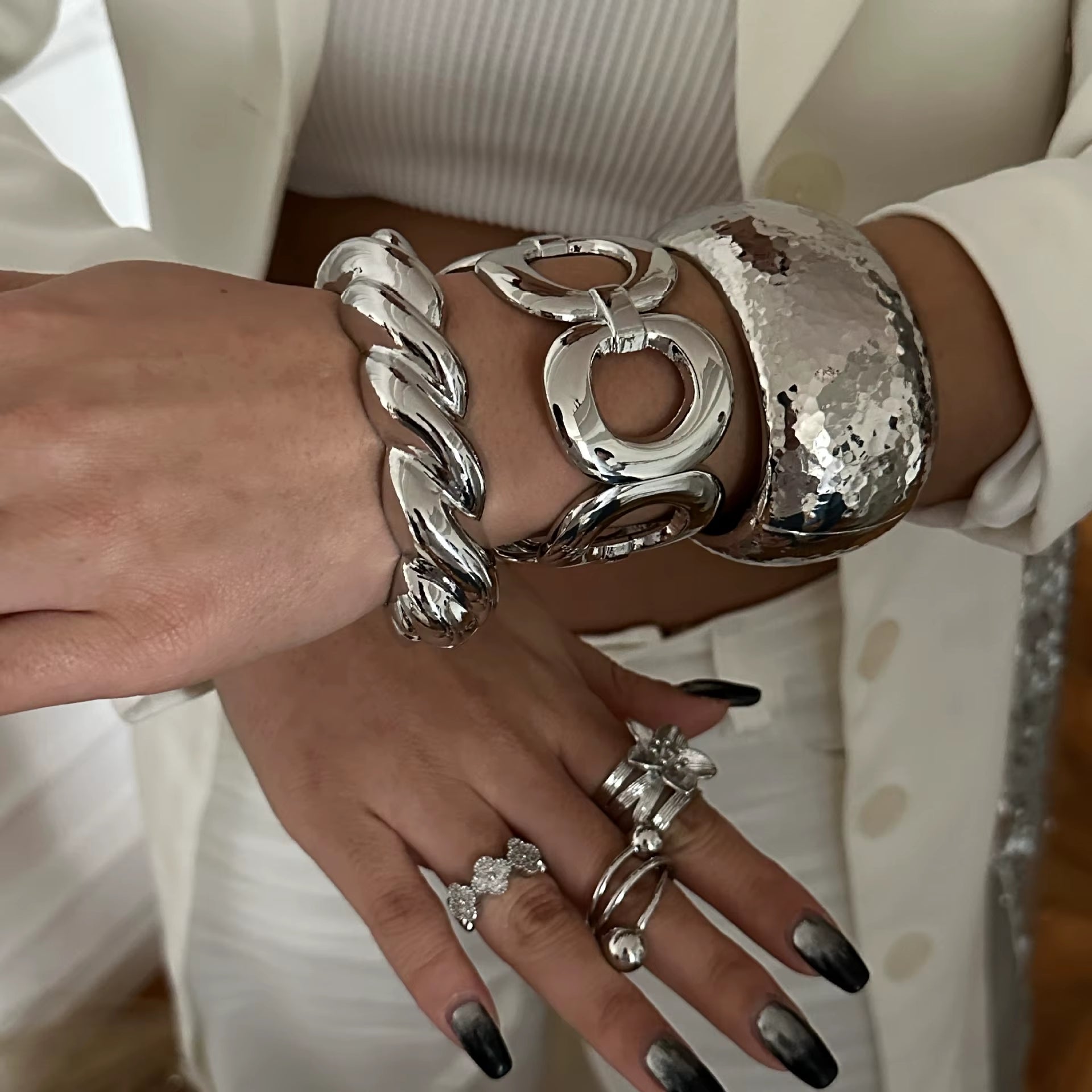 Punk Hip Hop Irregular Water Drop Cuff Wide Bangles Vintage Gold Color Geometric Spring Bangles Women Bracelets Pulseras Jewelry