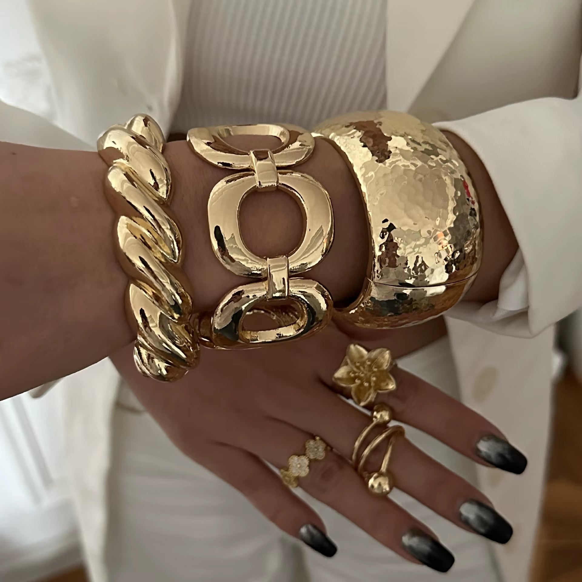 Punk Hip Hop Irregular Water Drop Cuff Wide Bangles Vintage Gold Color Geometric Spring Bangles Women Bracelets Pulseras Jewelry