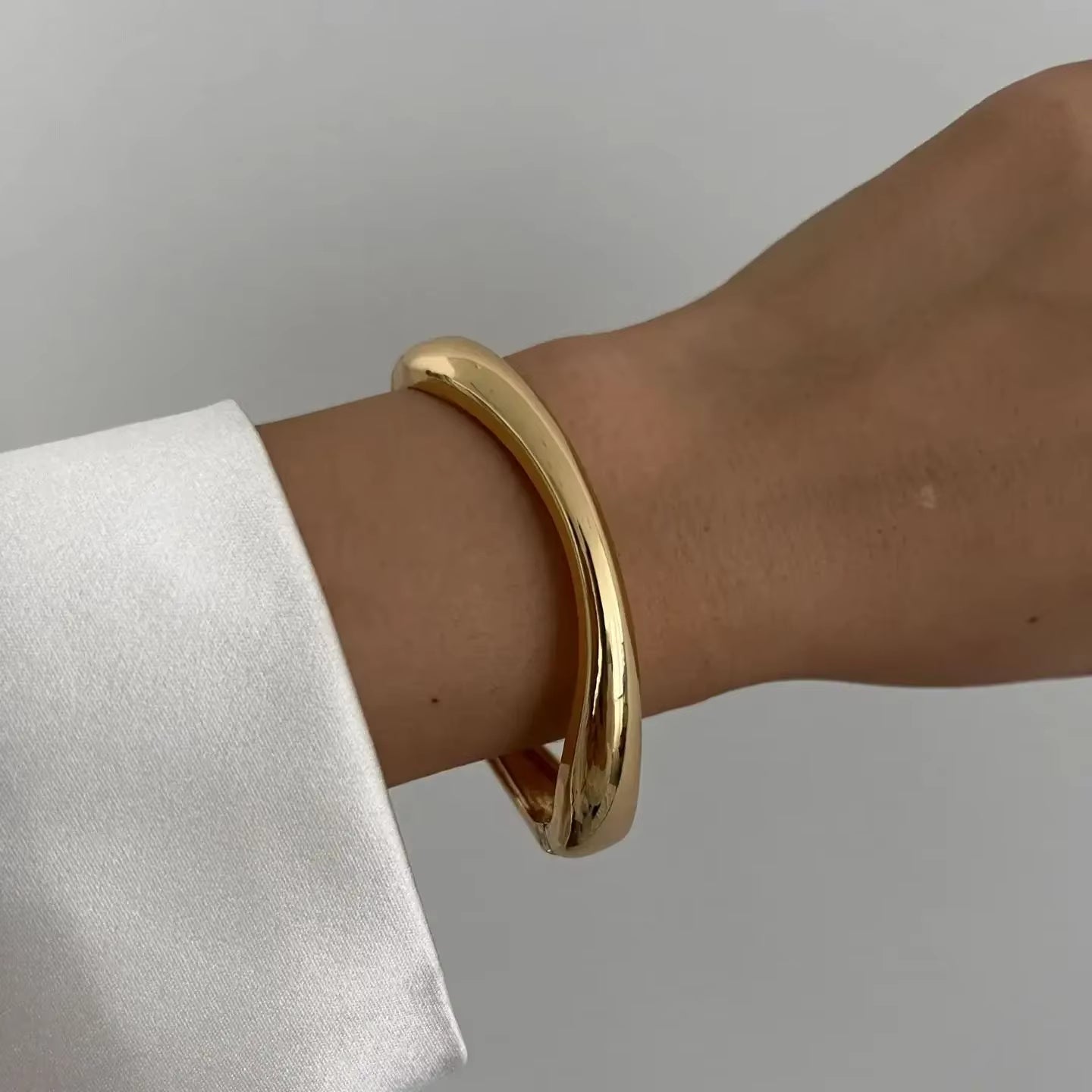 3 Styles Vintage Hip Hop Metal Cuff Bangles Punk Gold Silver Color Geometric Spring Bangles for Women Bracelet Men Jewelry